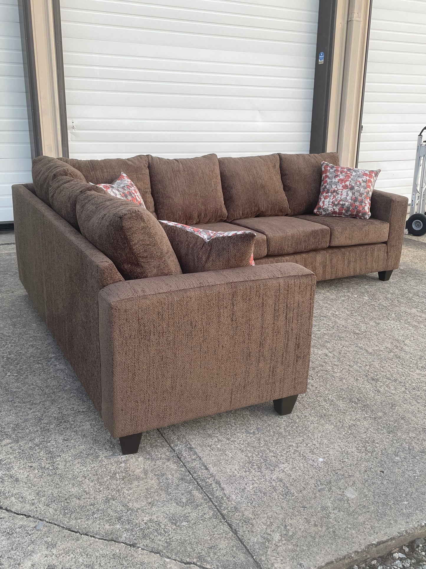 Brand New! Brown 2 Piece Sectional 🛋️