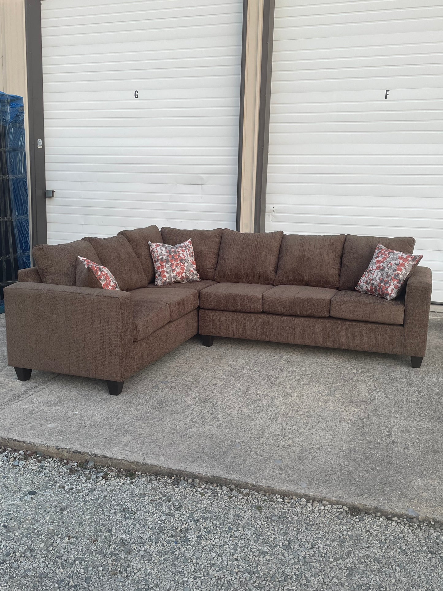 Brand New! Brown 2 Piece Sectional 🛋️